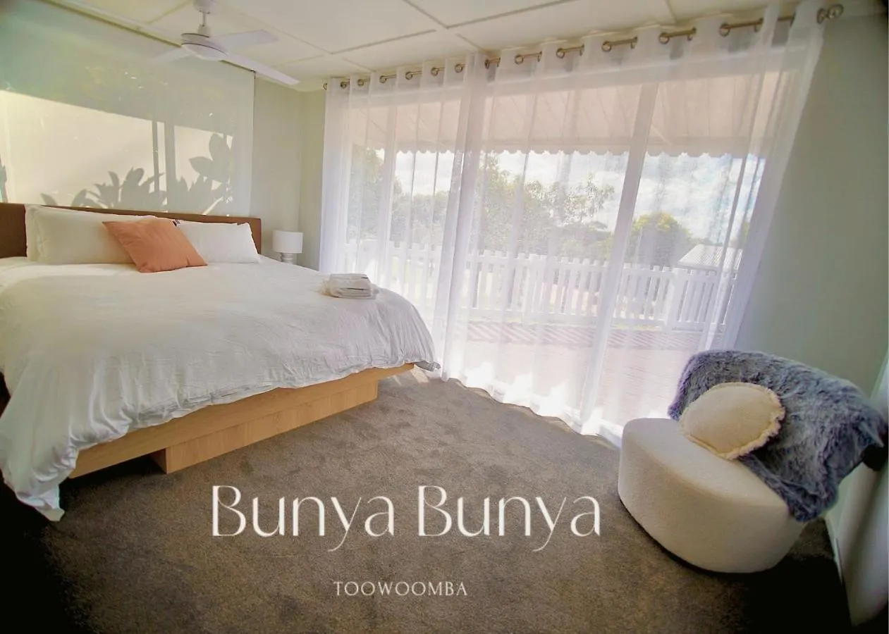 Bunya Bunya Luxury Estate Toowoomba Set Over 2 Acres With Tennis Court 0*,