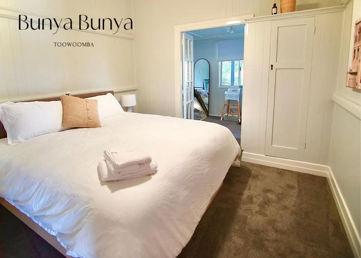 Bunya Bunya Luxury Estate Toowoomba Set Over 2 Acres With Tennis Court