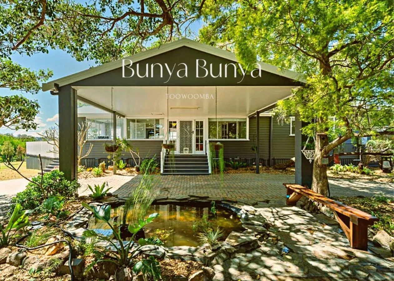 Bunya Bunya Luxury Estate Toowoomba Set Over 2 Acres With Tennis Court 0*,  Australien